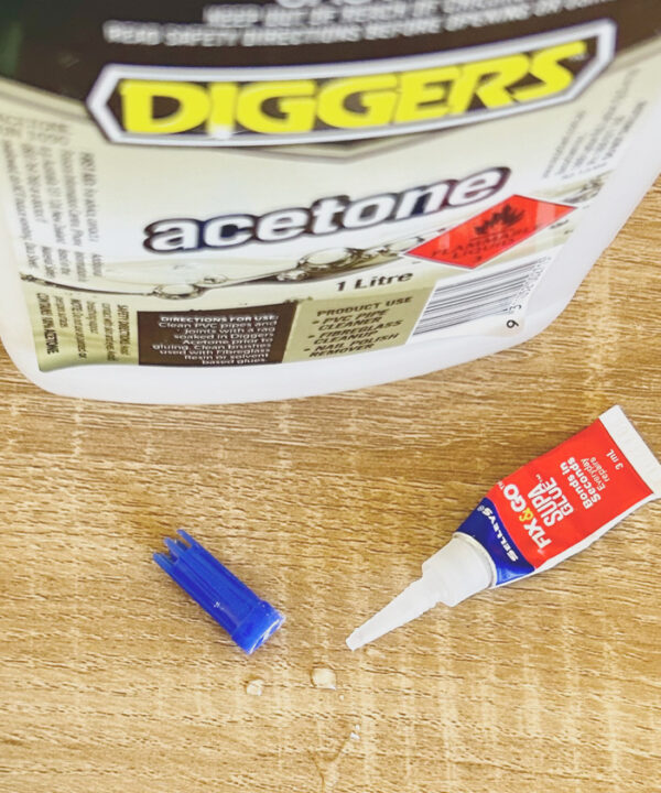 DIGGERS™ Acetone removes super glue