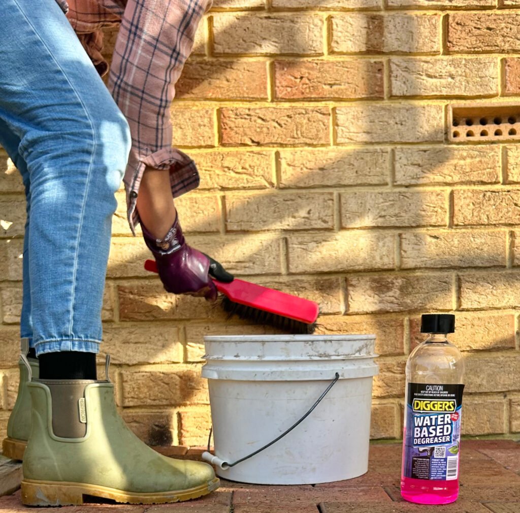 Outdoor Cleaning with DIGGERS™ Water Based Degreaser