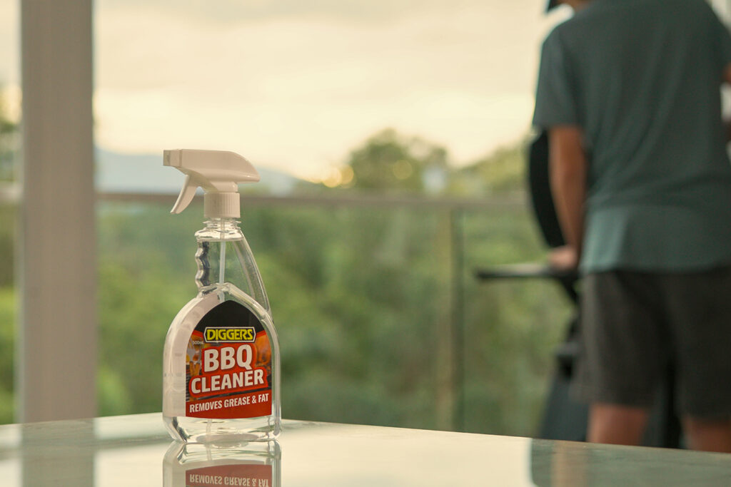 DIGGERS™ BBQ Cleaner: Because Your Snags Deserve Better Than a Dirty Hotplate