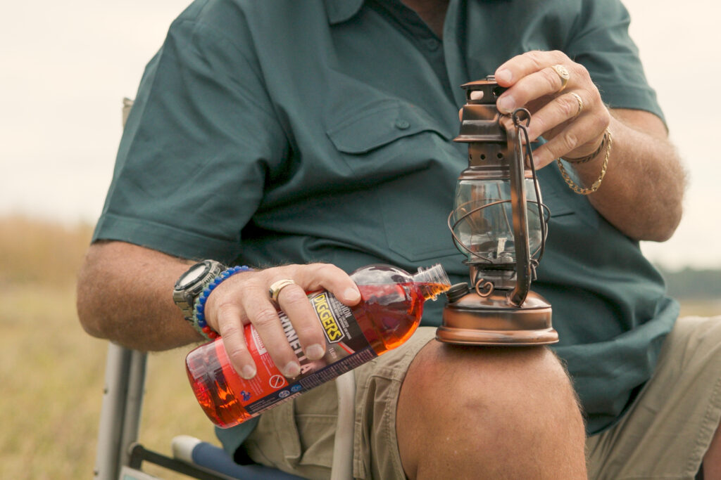 Keep Mozzies at Bay with DIGGERS™ Citronella Torch & Lamp Oil +Bifenthrin